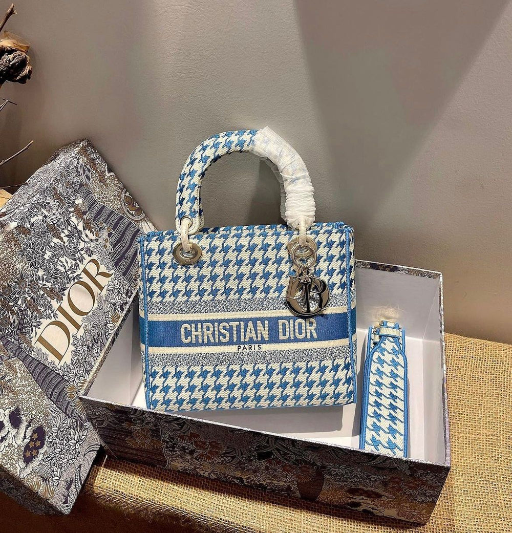 BORSA MEDIA DIOR BOOK TOTE – Accessorio premium elegante