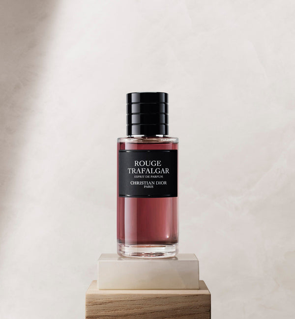 ROUGE TRAFALGAR ESPRIT DE PARFUM – Accessorio premium elegante