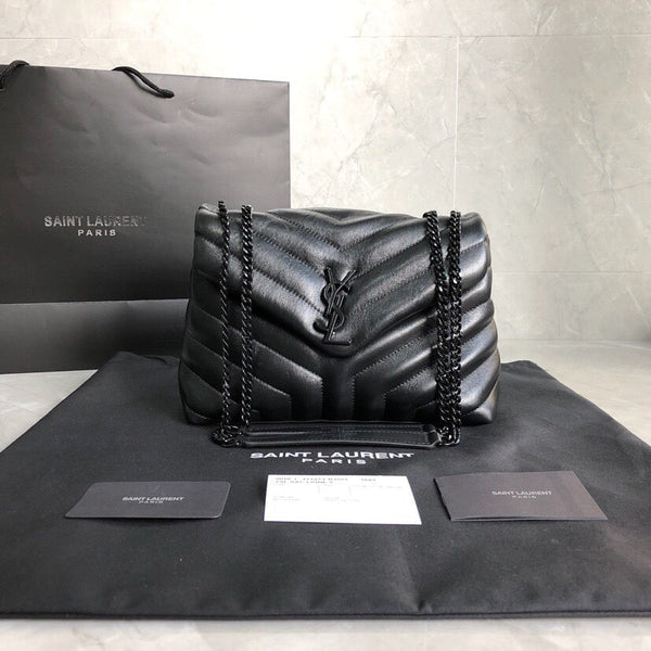 YSL BORSA LOULOU PICCOLA IN PELLE TRAPUNTATA – Accessorio premium elegante
