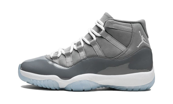 J11 RETRO-COOL GREY – Accessorio premium elegante