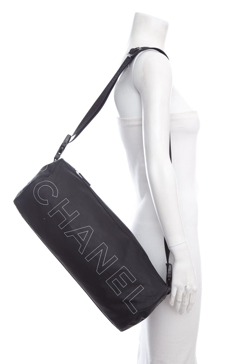 Chanel 2008/09 Black Sports CC Barrel Bag – Accessorio premium elegante