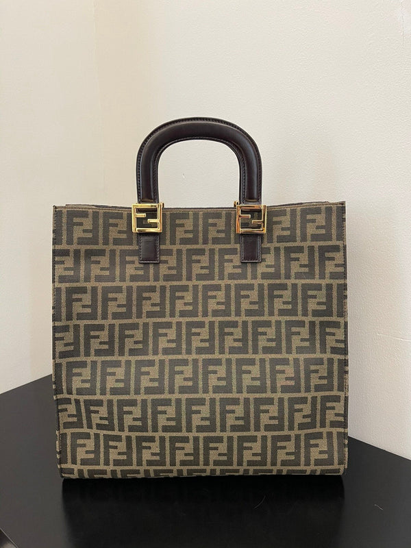 FENDI TOTE SUNSHINE MEDIUM – Accessorio premium elegante