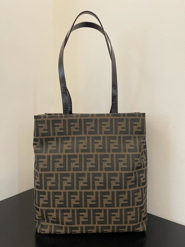 FENDI VINTAGE BAG – Accessorio premium elegante