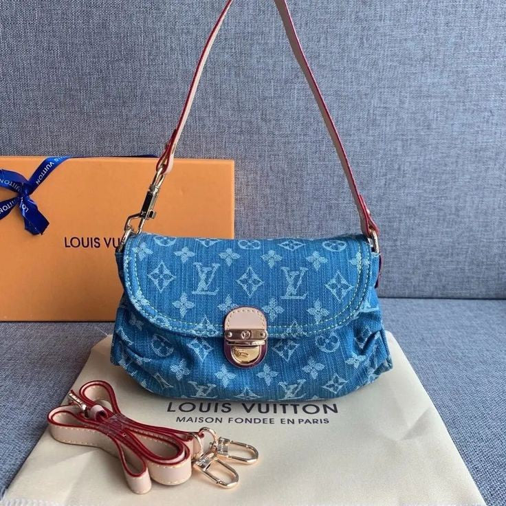 Lv Mediavale denim – Accessorio premium elegante