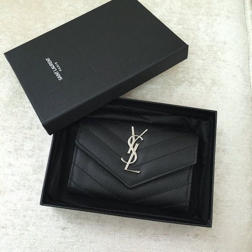 Porte Cartes Yves Saint Laurent – Accessorio premium elegante