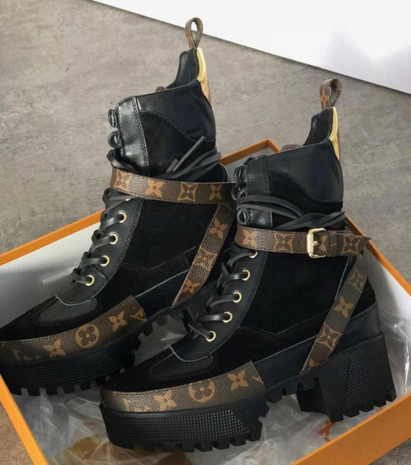 Bottes Louis Vuitton – Accessorio premium elegante