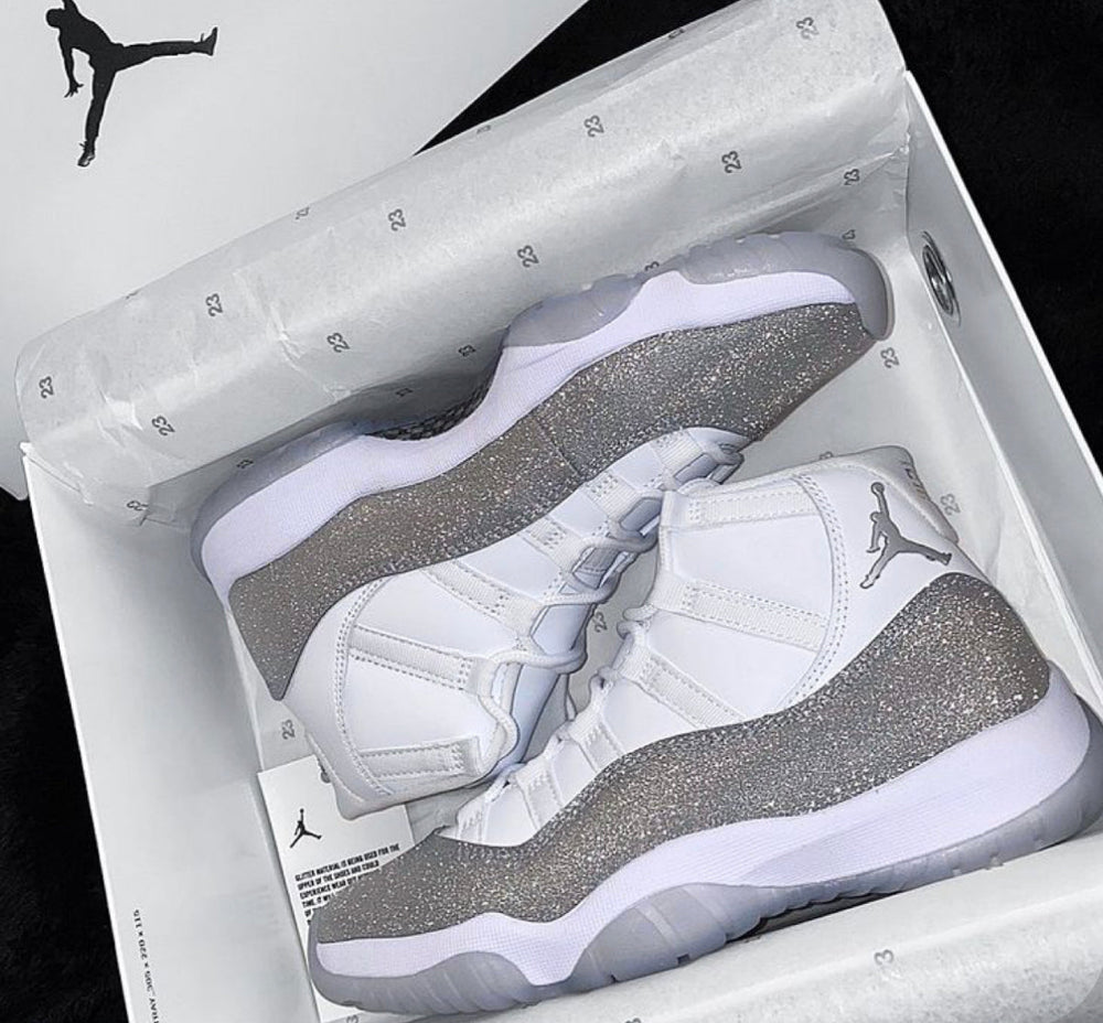 Air Jordan 11 – Accessorio premium elegante