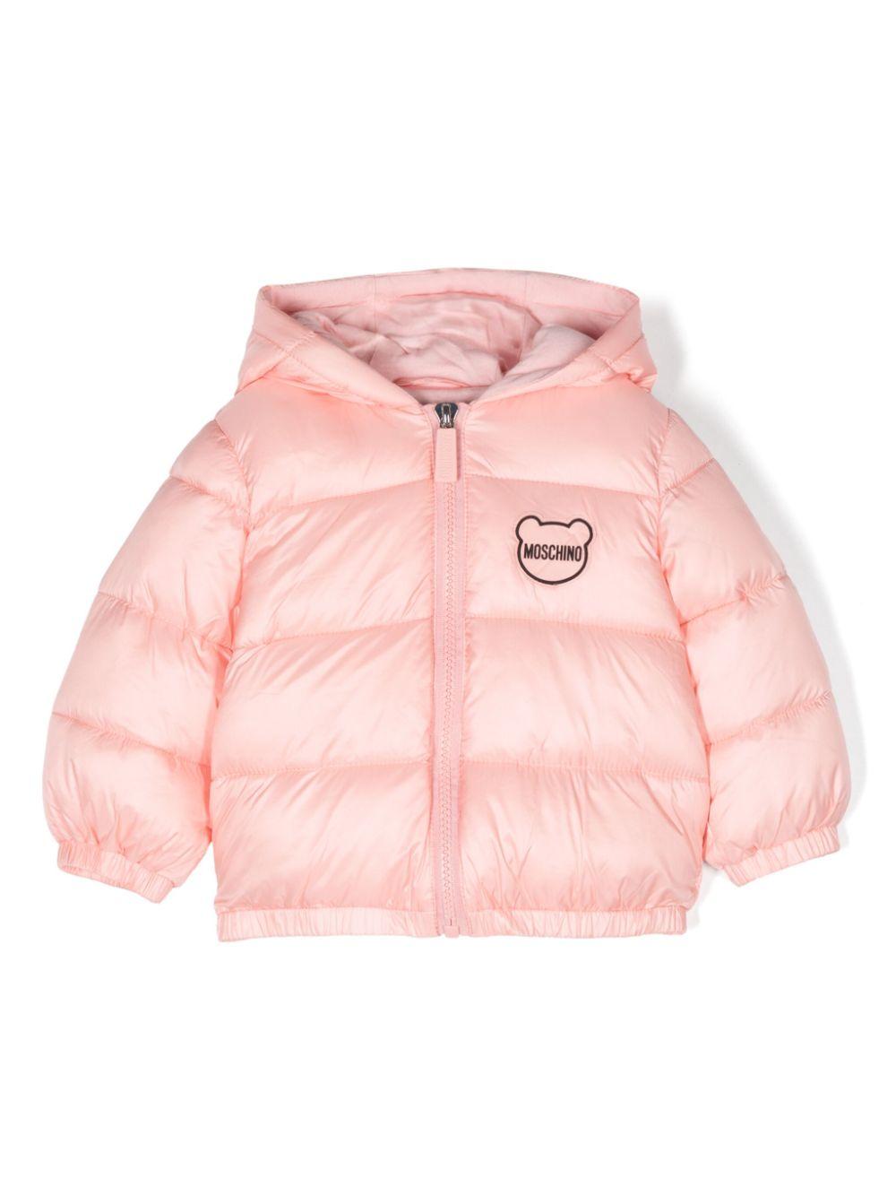 Giubbotto imbottito per neonati Moschino Kids rosa con applicazione logo – Accessorio premium elegante