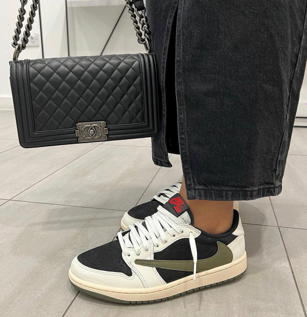 Jordan 1 Low Travis Scott – Accessorio premium elegante