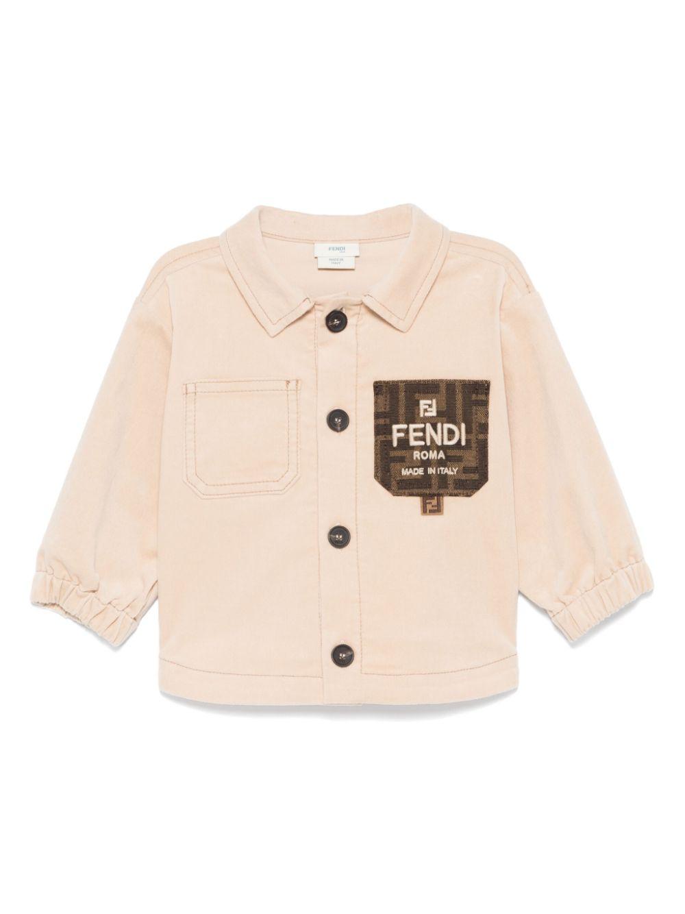 Camicia per neonato Fendi Kids beige con tasca logata – Accessorio premium elegante