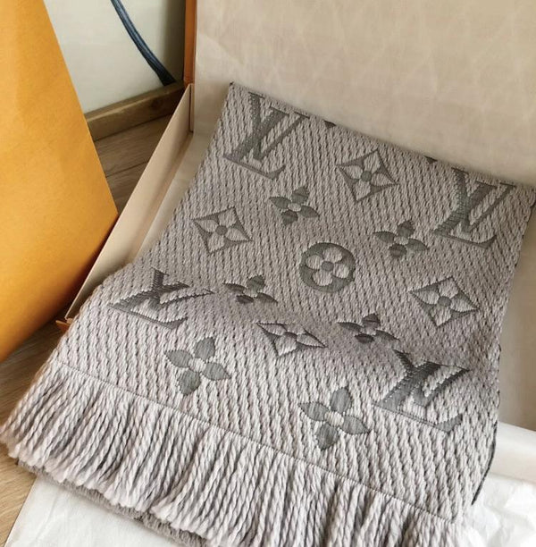 Écharpe Louis Vuitton – Accessorio premium elegante