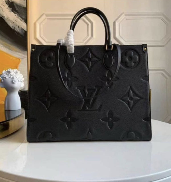 Cabas Louis Vuitton Onthego – Accessorio premium elegante