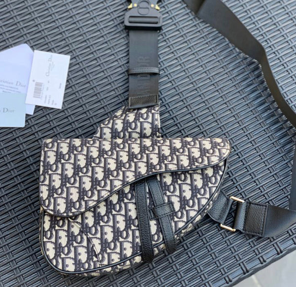 Saddle Dior – Accessorio premium elegante