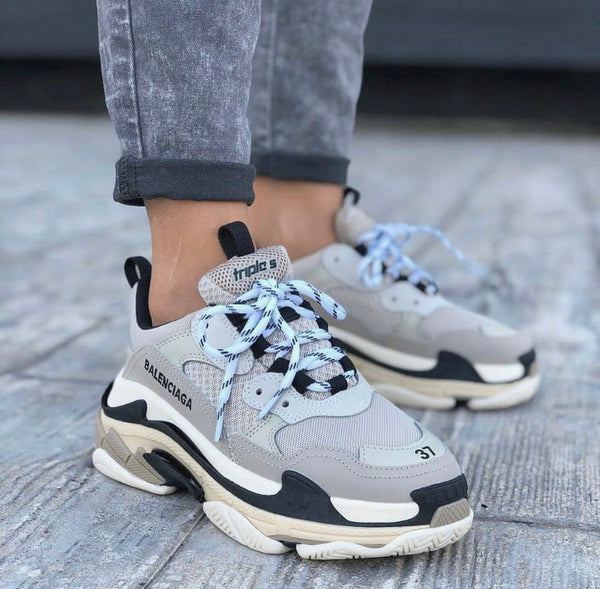 Balenciaga Triple S – Accessorio premium elegante