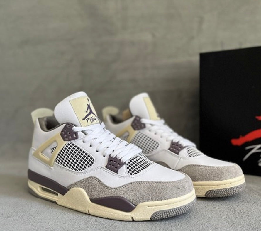 Air Jordan 4 – Accessorio premium elegante