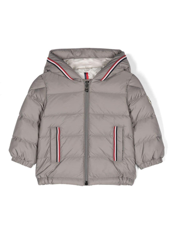 Piumino Merary con cappuccio per neonato Moncler Enfant grigio per maniche lunghe – Accessorio premium elegante
