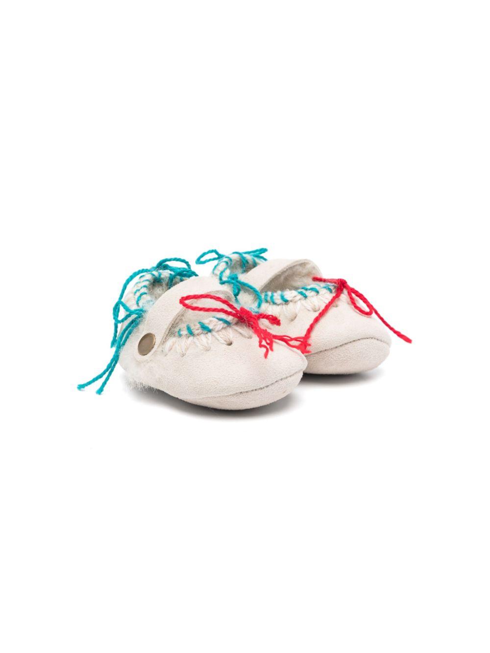 Ballerine con applicazione per neonata Mou Kids bianco con design slip-on – Accessorio premium elegante
