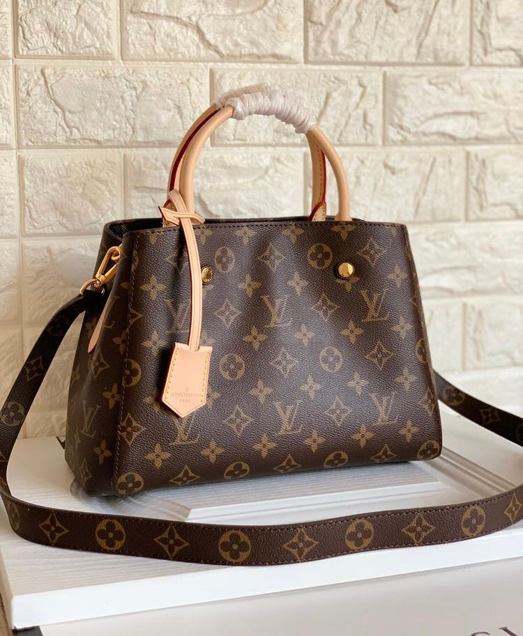 LV Montaigne BB – Accessorio premium elegante