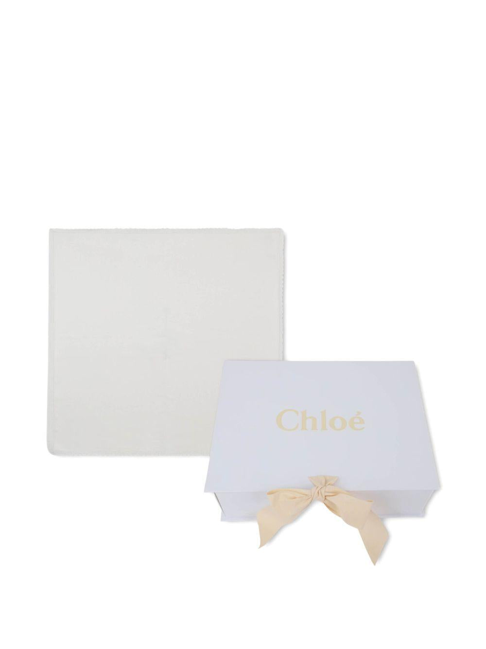 Coperta per neonata Chloé Kids bianca con ricamo a fiori – Accessorio premium elegante