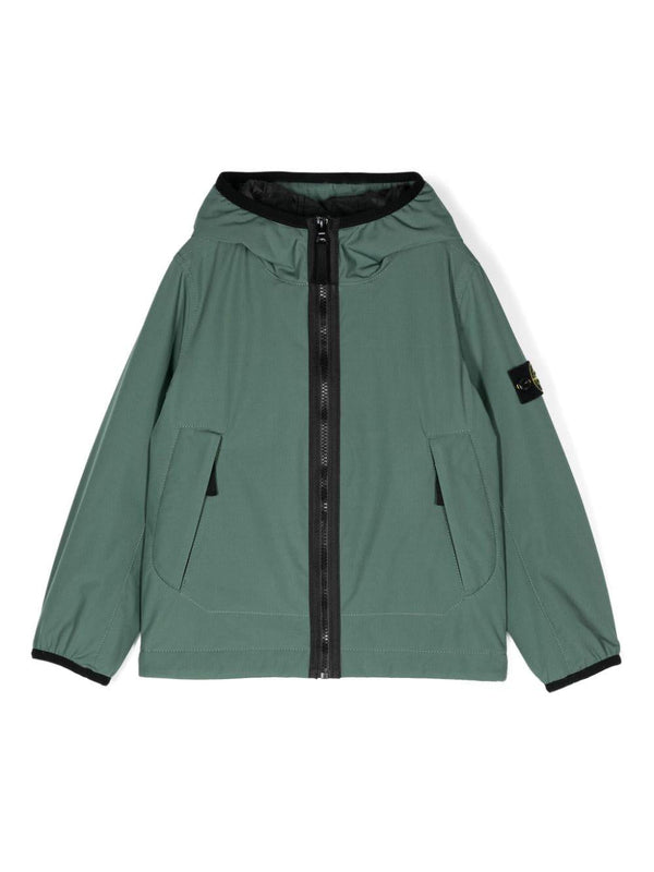 Giubbino con cappuccio per bambino Stone Island Junior verde con orli elasticizzati – Accessorio premium elegante