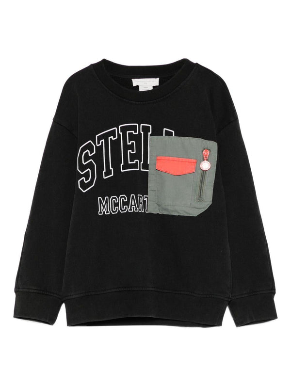 Felpa per bambino Stella McCartney Kids nero con tasca applicata con logo – Accessorio premium elegante