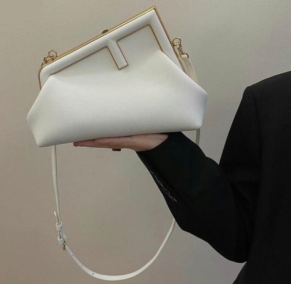 Sac Fendi First – Accessorio premium elegante