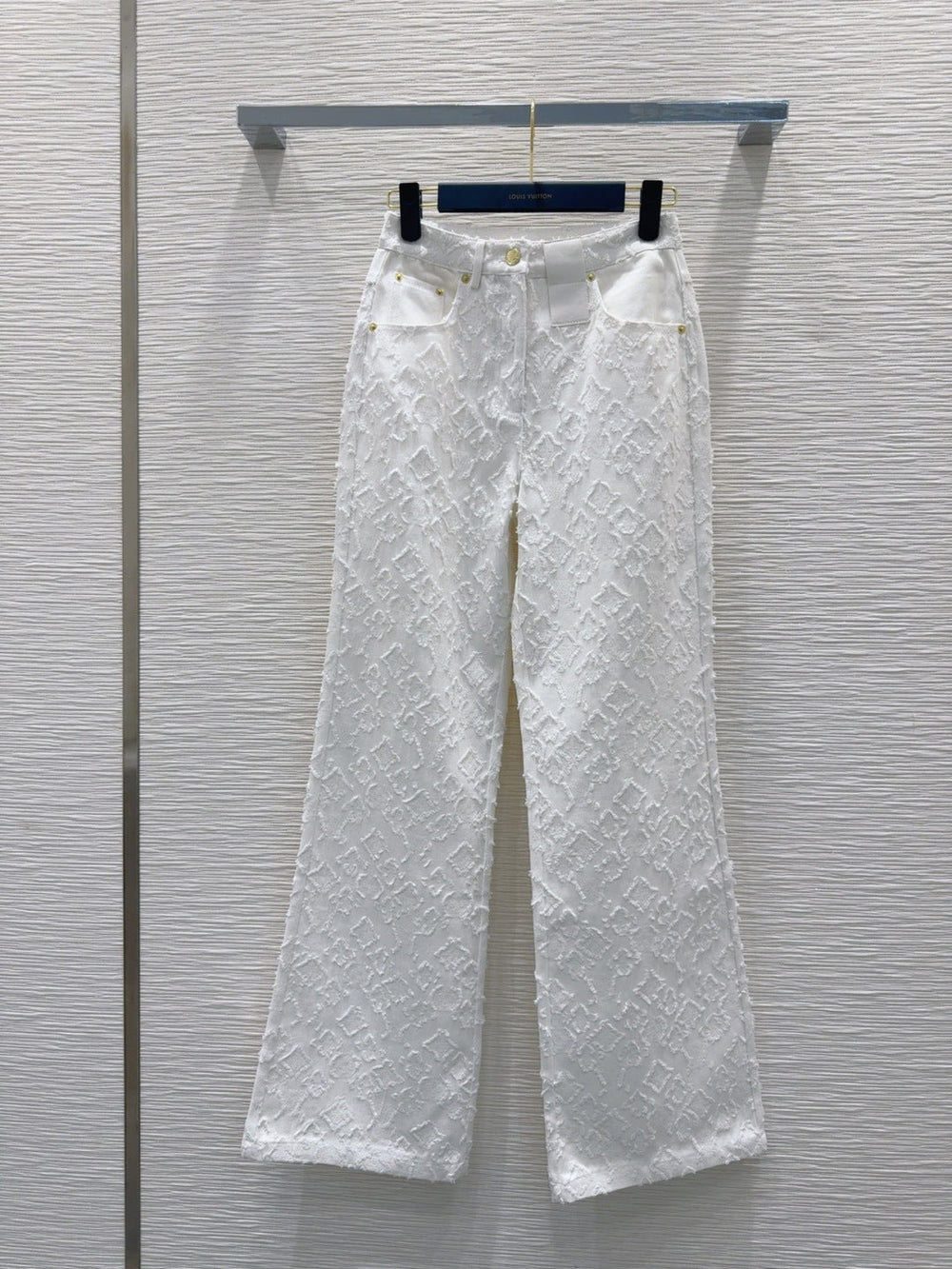 LV 25S Metal Pants Zipper Pants White Cotton – Accessorio premium elegante