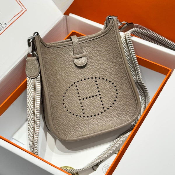 Hermes Evelyn 18 Bag Asphalt ash Epsom Leather 255531 – Accessorio premium elegante
