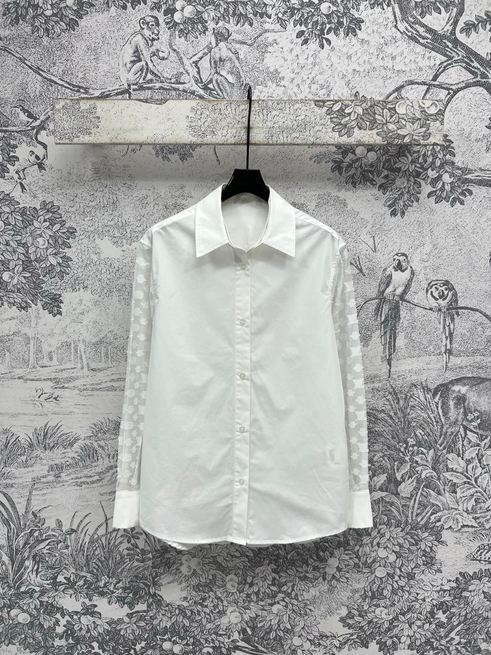 LV 25 Splicing Perspective Jacquard Monogram Sleeve Shirt White Cotton – Accessorio premium elegante