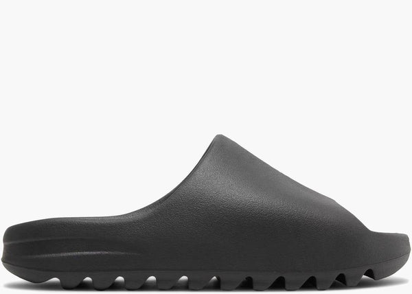 Yeezy Slide Onyx – Accessorio premium elegante